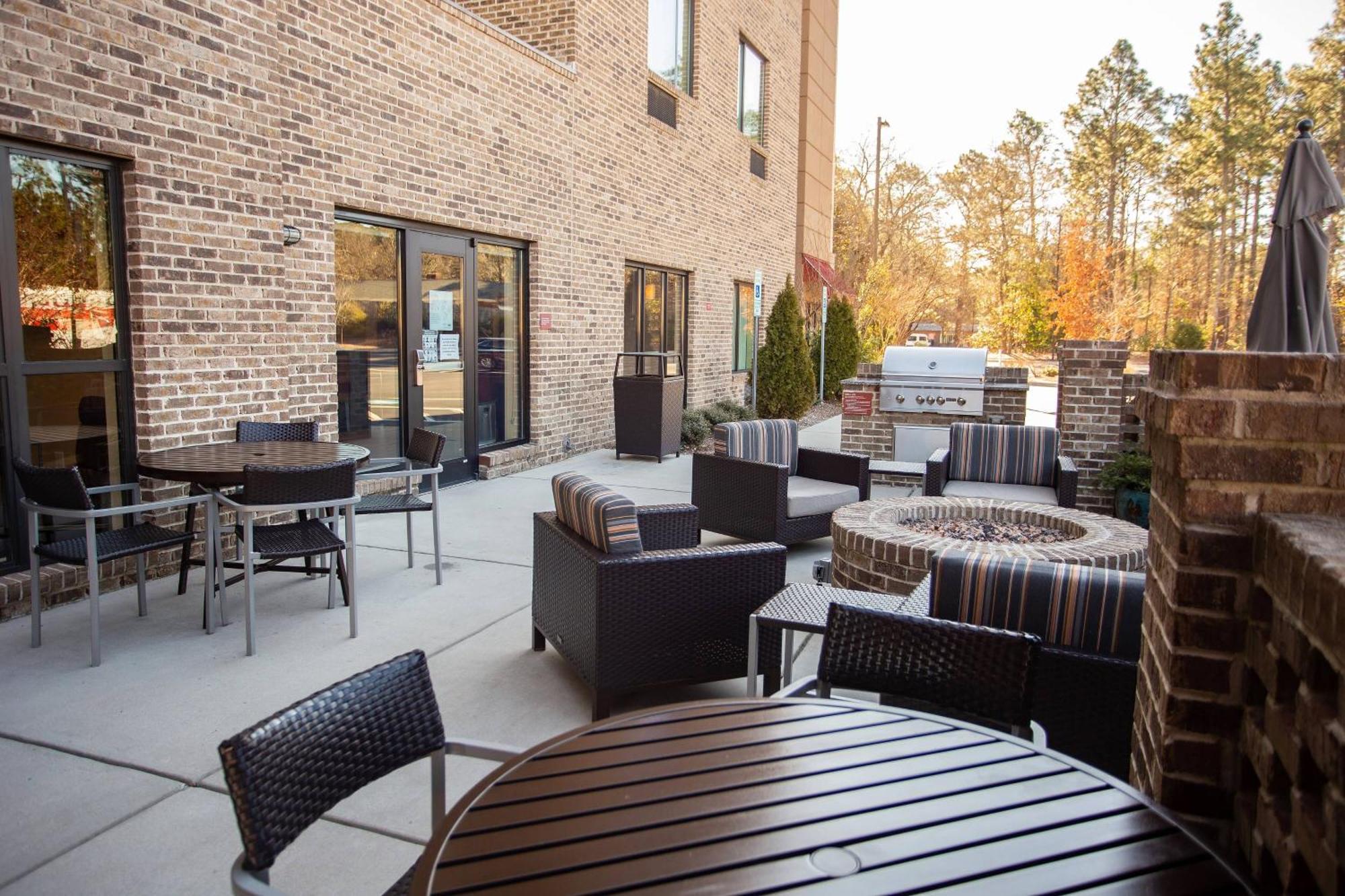 Towneplace Suites By Marriott Southern Pines Aberdeen Eksteriør billede